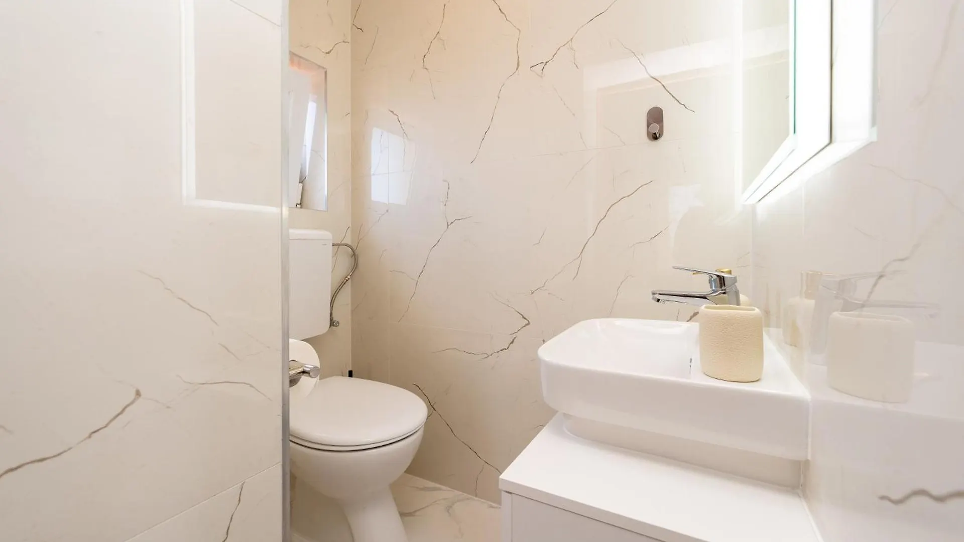 Apartments Bracic Spa Sukošan 0*,