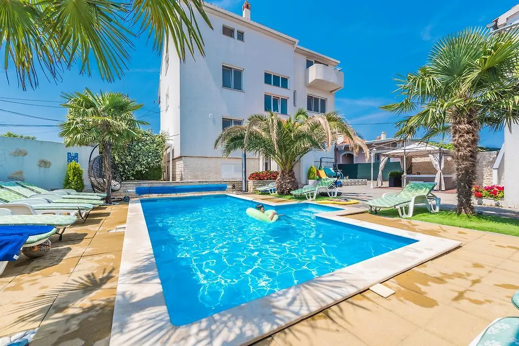 Apartments Bracic Spa Sukošan