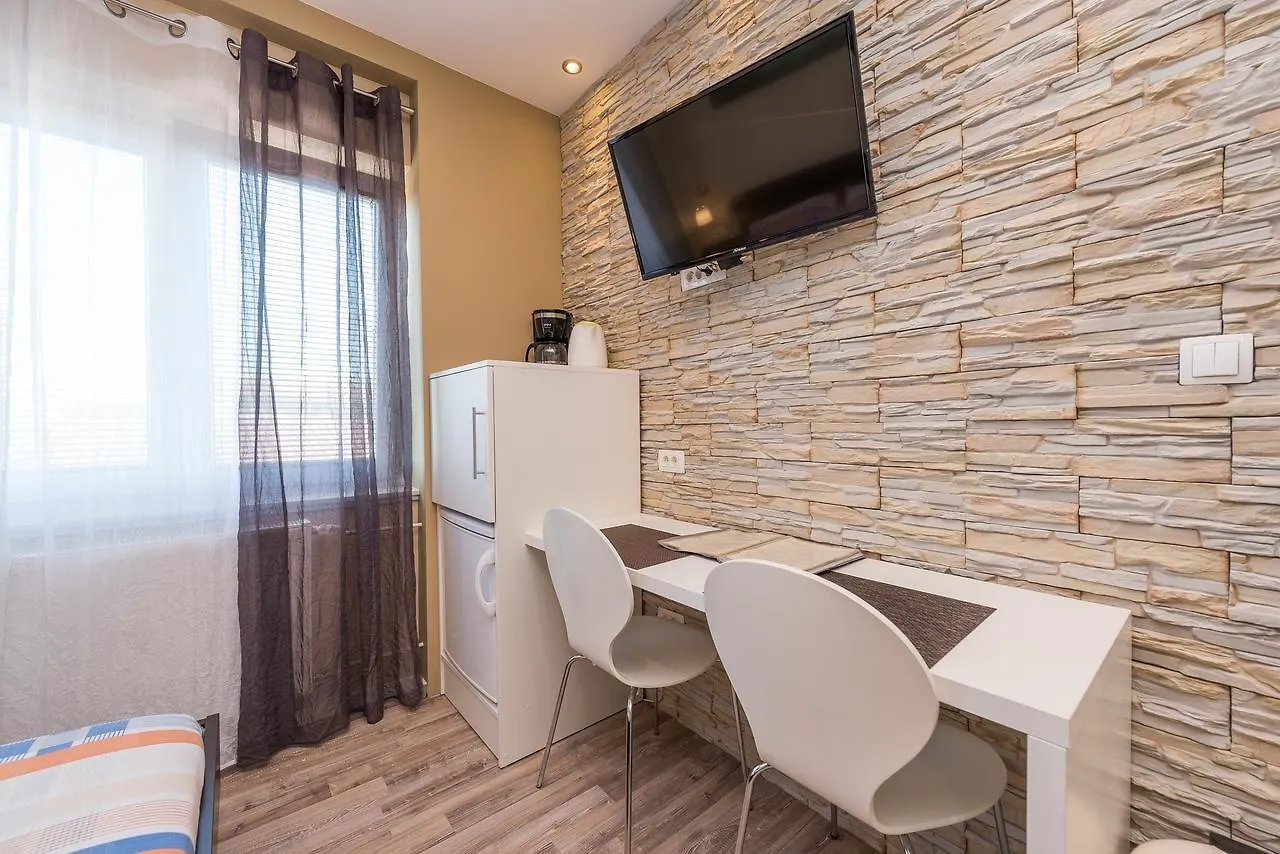 Apartments Bracic Spa Sukošan